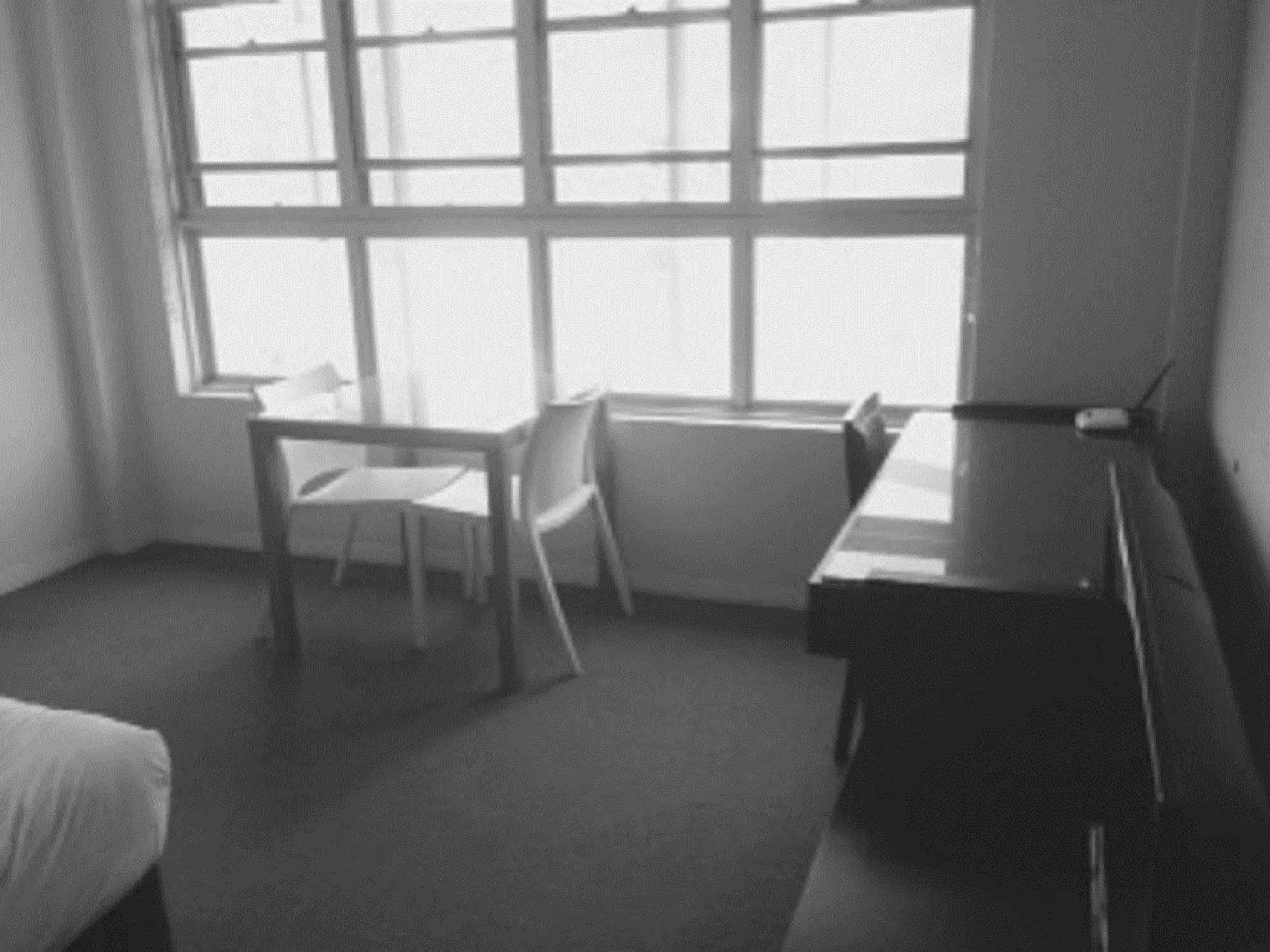 Chancellor Lakeside Apartments Gold Coast Buitenkant foto
