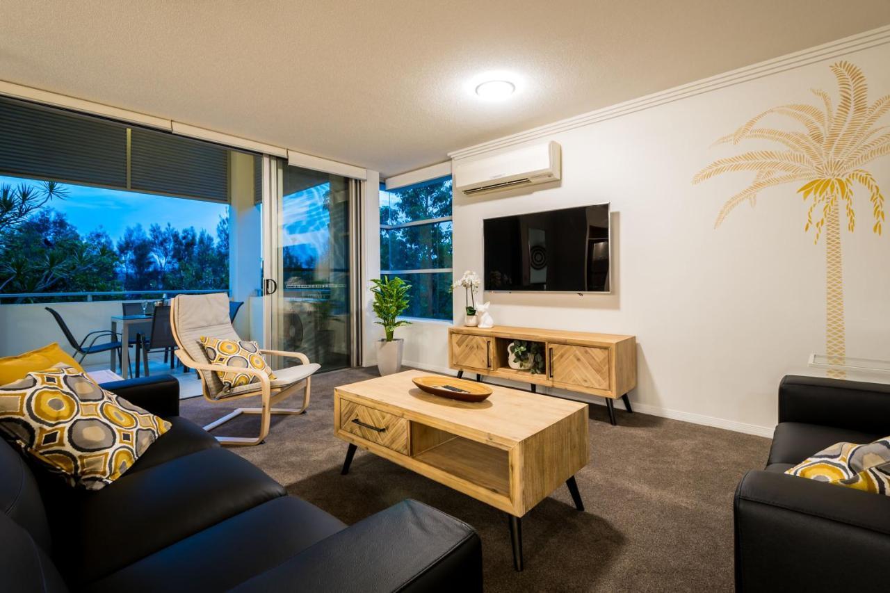 Chancellor Lakeside Apartments Gold Coast Buitenkant foto